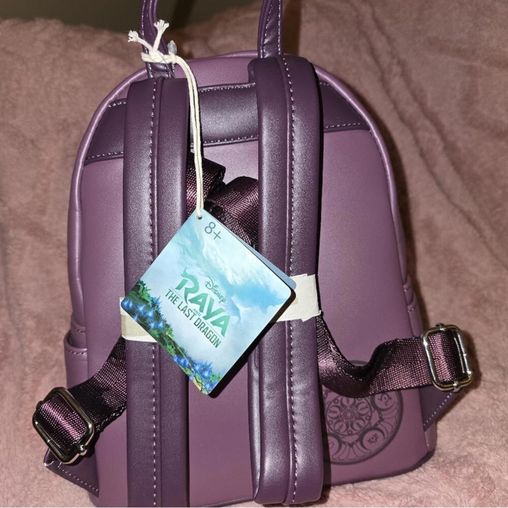 Loungefly Disney Raya and the Last Dragon Tuk Tuk - Picture 3 of 6